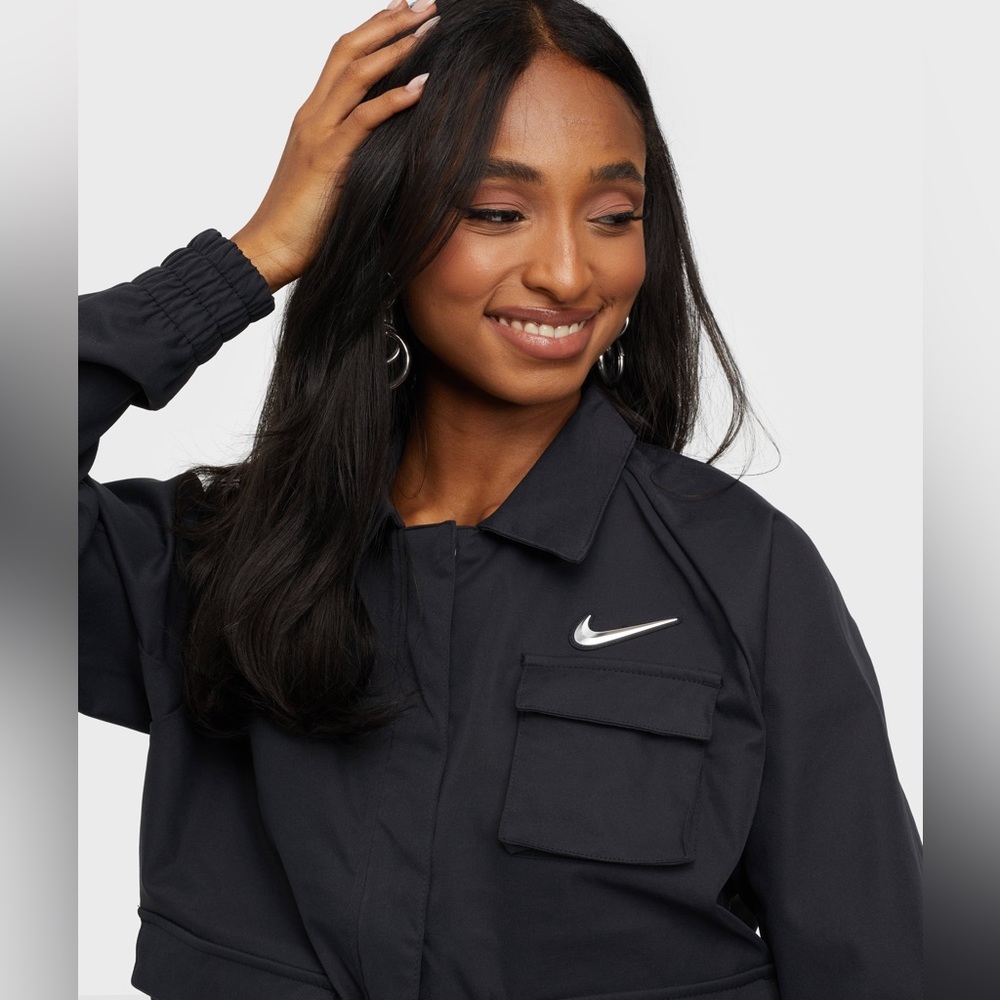 NWT Nike Sportswear Essential Crop Utility Jacket